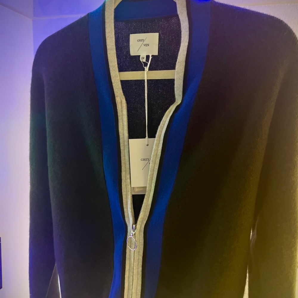 Grey Ven THE HOLBROOK CASHMERE BLEND ZIP CARDIGAN ARMY